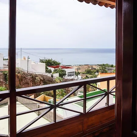 Casa Yeyo, Lomo Bermejo *