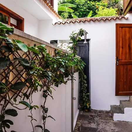 Casa Yeyo, Lomo Bermejo * Santa Cruz de Tenerife