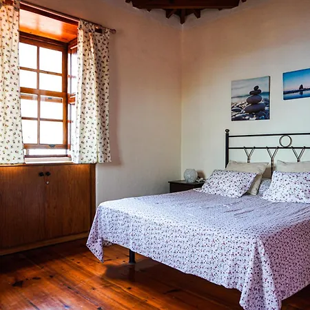 Casa Yeyo, Lomo Bermejo